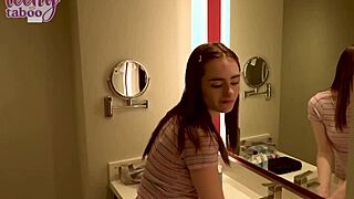 18yo Stepdaughter Reese Robbins Begs for Seth Brogan's Creampie in Juicy Pussy Ride