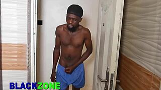 kitchen sex with sexy ebony mommy tastes so damn good again