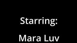 The Mischievous Masseuse Raven Rogue Sucks Aria Nicole's Bare Feet in Perverted Massage