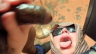 Fat bbw slurps black cock then creampie drip in car 😍💦