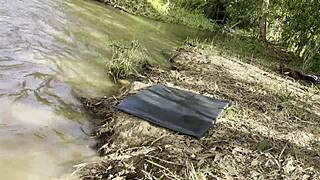 Loira gives client bareback anal creampie deep in forest