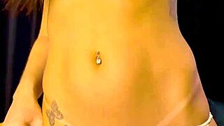 Hey babe, watch me tease with plug in ass and suck my toy 😘