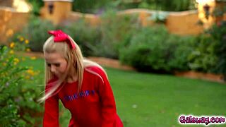 jenna j ross dives into mature redhead's hairy wet beaver for licks