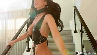 jennifer white returns craving deepthroat and intense anal pounding