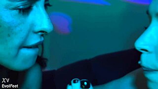 hey, my cute latina feet are all yours to worship and lick 😘👣