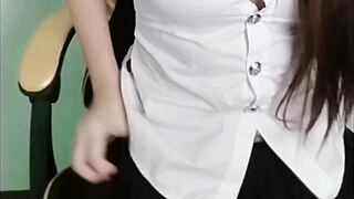 thai college slut fingers her tight pussy like crazy!