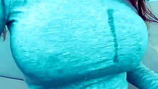 bimbo fingers her wet pussy on cam like a total whore