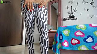 damn that big ass shaking in leggings during those bodyweight squats 💦🍑