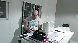 i had to hit up my STUD's place cuz hubby kicked me out - ANAL FISTING and CREAMPIE chaos!