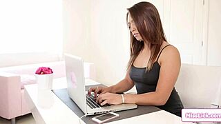 hey boss lady, why you coming over to lick and suck my toes??