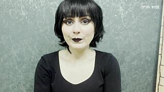 Hey, horny goth Mavis Dracula wants you to fuck her pink pussy and cum on feet! 😈