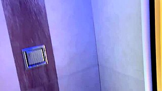 Hot milf Leyne Rodriguez massages with Tantaly sex doll happy ending fuck