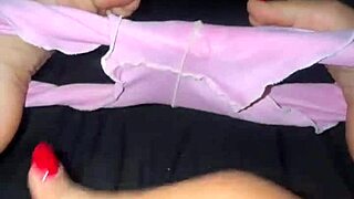 CAMELTOE FLASH FIRST TIME PANTYHOSE PUSSY CLOSEUP PUBLIC TOILET PISS