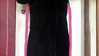 Hello guys, hope you love watching me shyly swallow my pee... want yours?