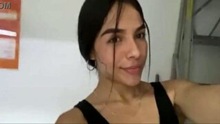 im teh risky putita fingering my wet pussy in gym shower... so naughty