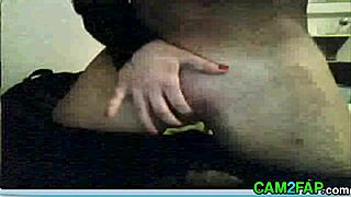 Amateur webcam masturbation session that's totally free and fun