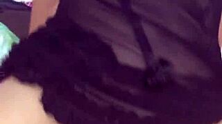 sentando gostoso e tomando leite na boca