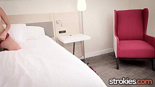 Blonde bombshell gets a steamy handjob from beaver enthusiast