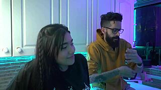 learn more about the sexy girl linda houston