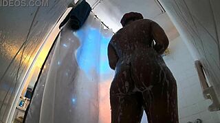 you're a fly on the wall, watching me bathe in the ebony shower