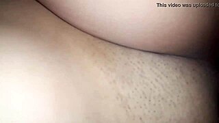 Watch this rich Quito neighbor get hardcore fucked in the room after meeting at the store!