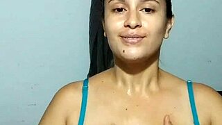 The big-ass latina spied on her stepfather at home.