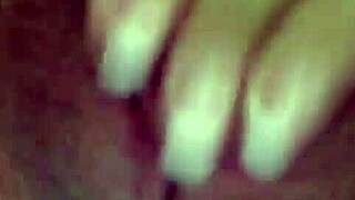 Brazilian girl surprises with a squirt during isolation