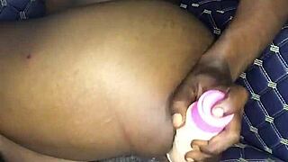 Dildo Shakes Thighs In Asshole