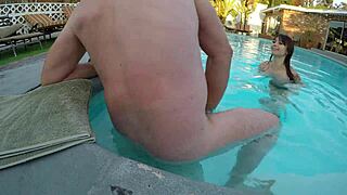 scarlett johnson poolside bj fun