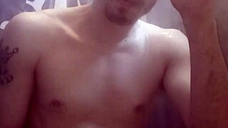 lets play in the shower while bathing solo