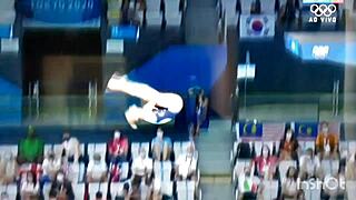 Hot girls from diving show off their skills.