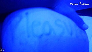 Tenemos sexo salvaje en el motel, abriendo ese culo