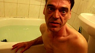 vikings0526 jerks off just for you girls