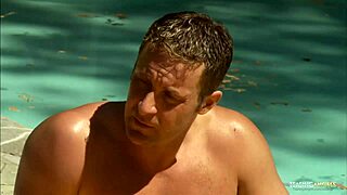 eating her pussy outdoors gets her so wet for hardcore doggy style