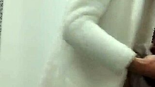 culonas callejeras showcase milf curves in street adventures