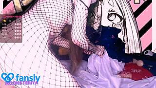 Student Amabella Interacts With Teacher In Class For Better Grades