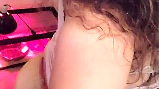 Milf waking up early for some naughty play 😏