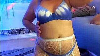 Hotwife Steffi Butterfly does a pussy dance 😍