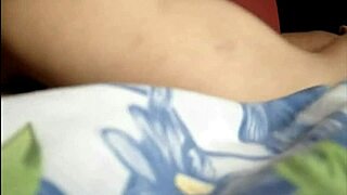 Peruvian teacher screams in orgasm during doggystyle