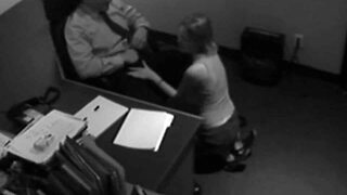 Amateur secretary gets down and dirty with her boss' big dick