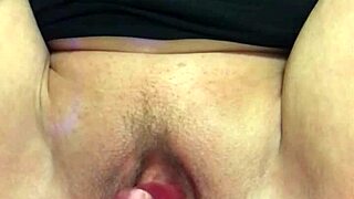 Enjoying some fun with toys and a vibrator in this relaxing session.