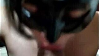 mi vecina chupa mi verga hasta que corro en su cara