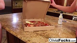 olivia anally fucks the pizza delivery girl leya