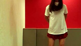 ballbusting 33 kicks hard in a casual garage showdown