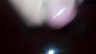 Masturbaci�n rica, oh man, feels so good but I can't stop messing up the words.