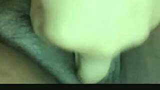 Masturbation and fingering by a camgirl