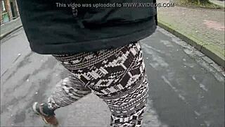 Norwegian woman enjoys outdoor fetish in leggings