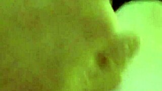 Watch this close-up jerking off scene.