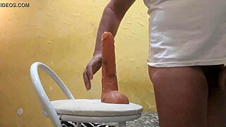 Gozada com consolo, everyday gay story unfolding.