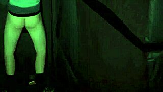 Muscular man engages in anal sex with anonymous partner through gloryhole